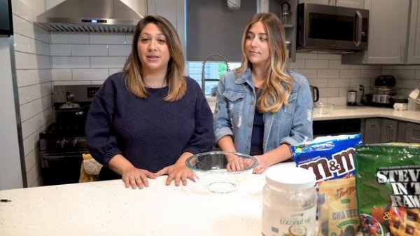 Food Videos at Home: How to Make A Recipe Video for Social Media