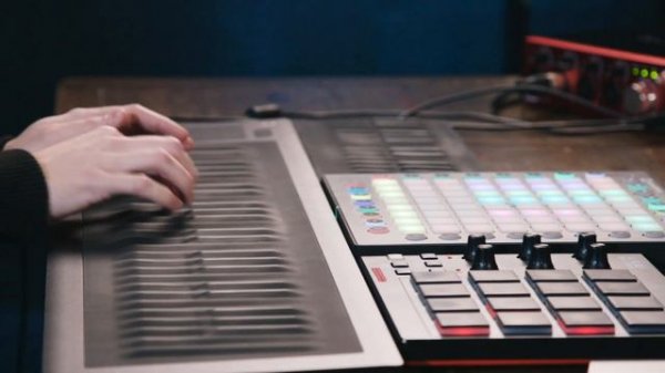 Neon Vines Performance Featuring ROLI Seaboard Rise and Seaboard Block