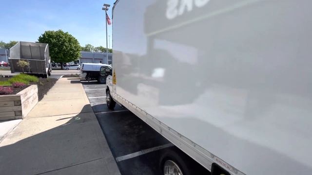 2016 Ford E-350 16’ Box Truck @IndyTrucks смотреть онлайн