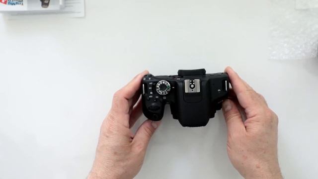 Canon EOS Rebel T7i with 18-55mm Lens | Unboxing & Overview смотреть онлайн