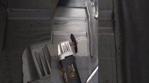 Люк к бензонасосу на Hover H3 new turbo