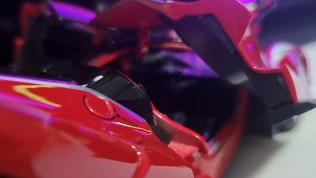 Ferrari FXX К от Bburago 1/18 смотреть онлайн