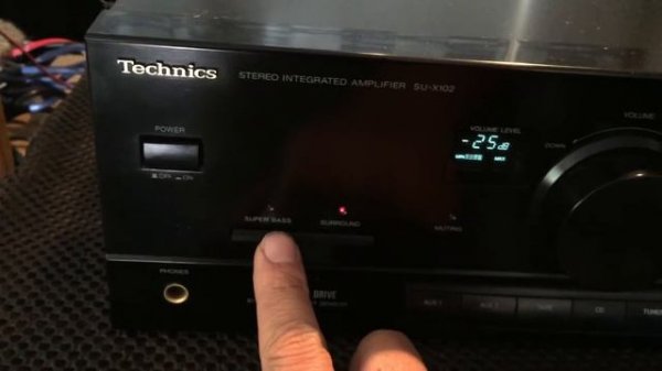 TECHNICS SU-X102 New Class A Stereo Integrated Amplifier (2 x 40W)