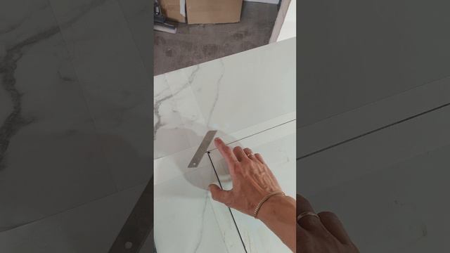 Как резать плитку чтоб не лопнула в углу? Секрет лезвия ножа! 9plitok.ru смотреть онлайн