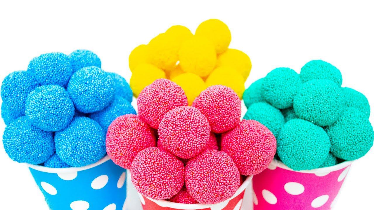 СТАКАНЧИКИ с ШАРИКАМИ и ИГРУШКАМИ - Шариковый Пластилин - Учить Цвета смотреть онлайн