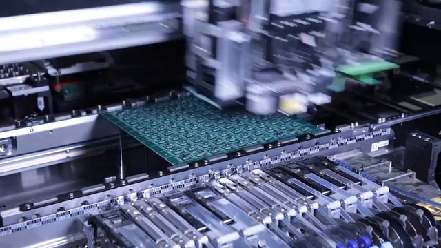 Pick and Place at Flashtalk Technology смотреть онлайн