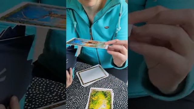 Oraakkelipakka esittelyssä. The druid animal oracle deck unboxing. смотреть онлайн