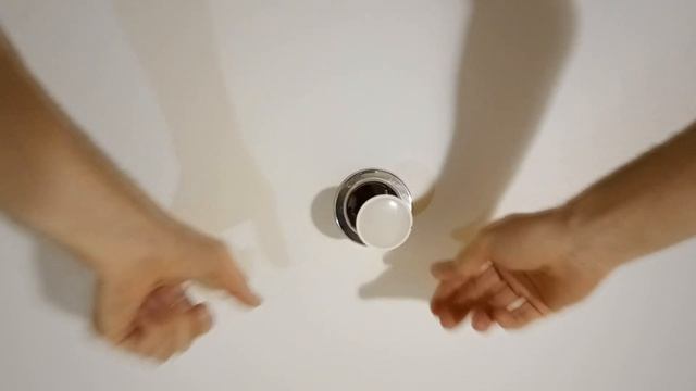 Как поменять лампочку в точечном светильнике - замена лампы с цоколем mr 16 смотреть онлайн