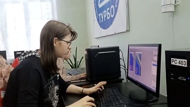Учащиеся специализации Интернет программирование начали изучать графический редактор Photoshop смотреть онлайн