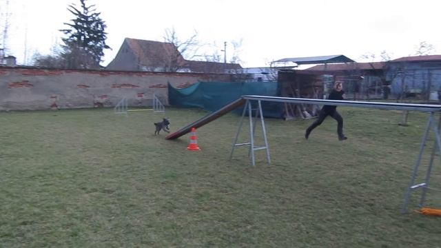 První cizí seběhlá kladina :) смотреть онлайн