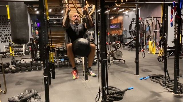 7 Advanced and Rare Core Exercises To Build Bulletproof Abs смотреть онлайн