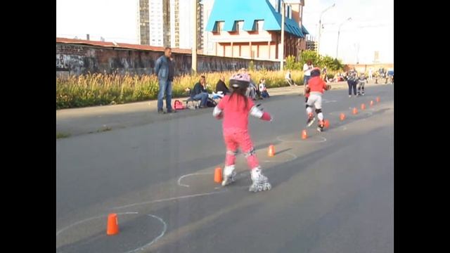 Как научиться кататься на роликах. Школа скоростного катания Ольги Фаткулиной. смотреть онлайн