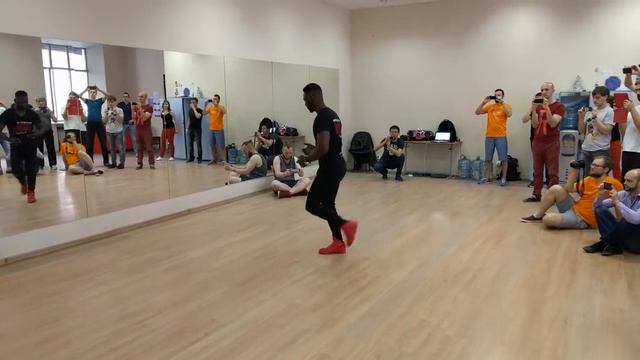 Curtis Seldon Urbankiz Men Styling