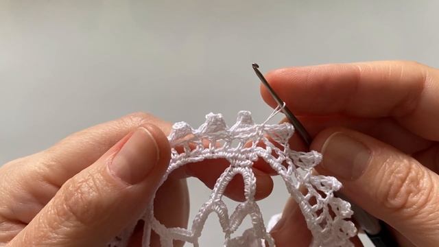 НЕ МОГУ отвести от неё ВЗГЛЯД, ЧУДО как хороша! САЛФЕТКА крючком. смотреть онлайн