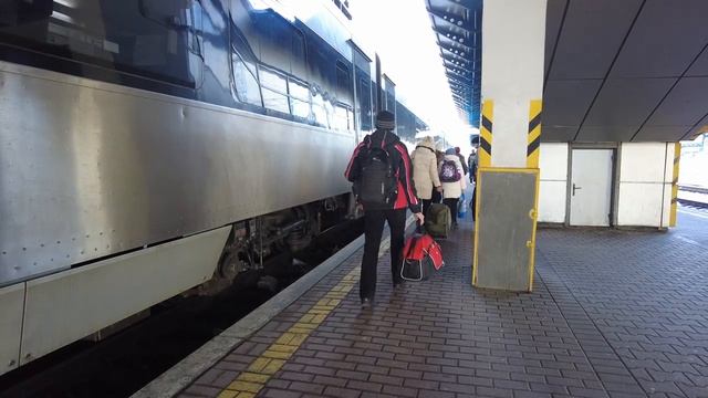 KIEV, UKRAINE - Virtual WalkingTour In 4k - Railway Station