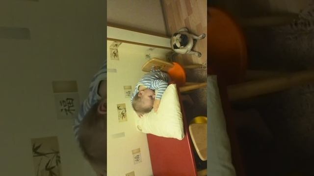 Как укладывать ребенка спать... смотреть онлайн