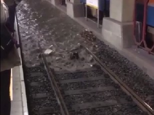 Метро Стамбула затопило смотреть онлайн