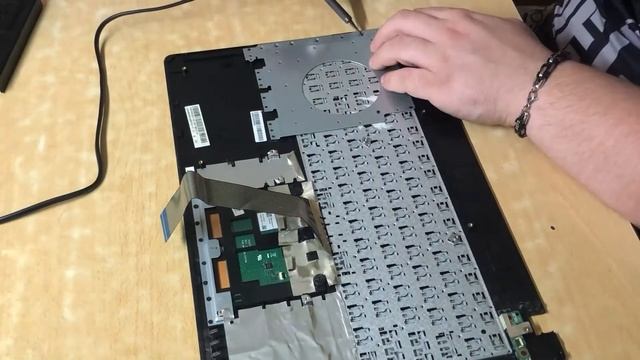 Замена клавиатуры на ноутбуке ASUS X550L смотреть онлайн