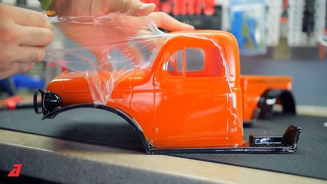 Вот это Тачка ? RC Грузовик на ДВС Наконец-то Готов! смотреть онлайн