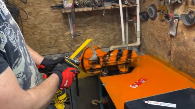 DeWALT VS Milwaukee сравнение смотреть онлайн