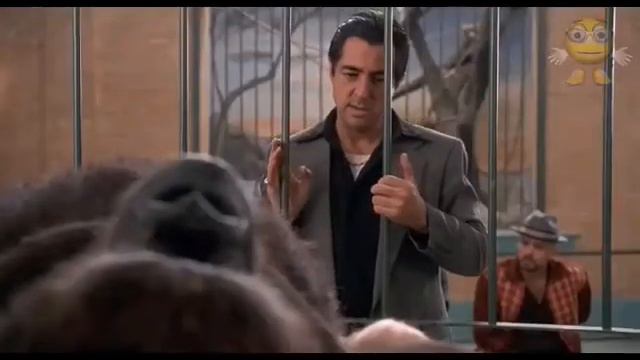 Младенец на прогулке.