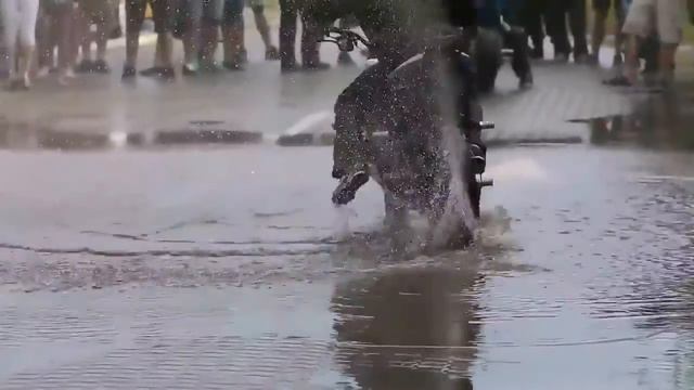 BurnOut в луже смотреть онлайн