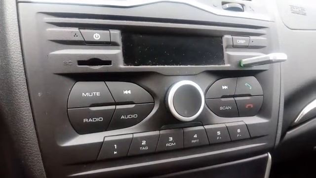 Не включается экран магнитолы в новой Лада Гранта смотреть онлайн