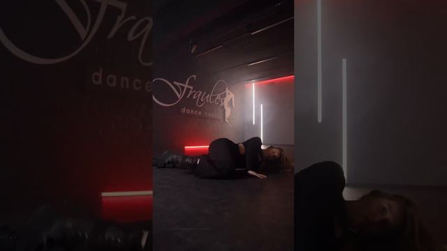 Frame Up Strip - Fraules Dance Centre - Настя Аравина смотреть онлайн