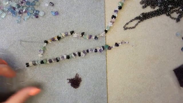 Переделка бус из каменной крошки. #necklace #necklace_diy #naturalstone
