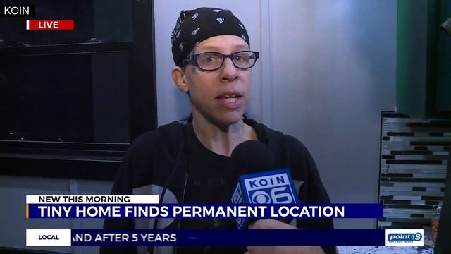 Tiny home finds permanent home смотреть онлайн