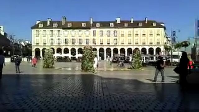 Place du marché. Saint germain en laye смотреть онлайн