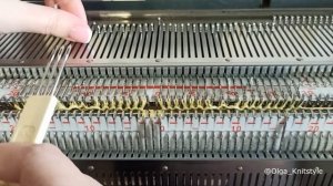 Ажур "листья Кучинелли" на вязальной машине.