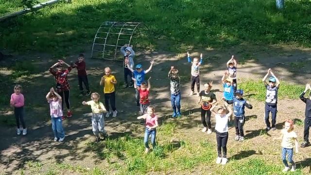 флешмоб "Россия - мы дети твои".mp4 смотреть онлайн