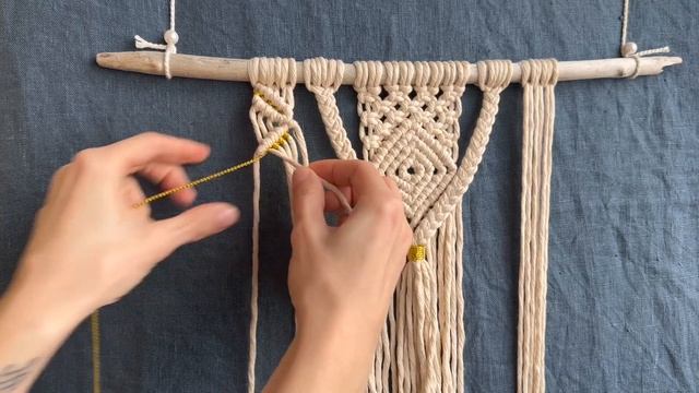 DIY: Boho Macrame wall hanging with golden thread смотреть онлайн