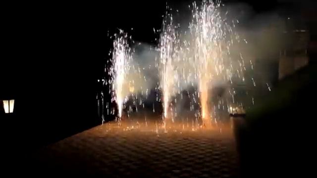 фонтаны 3 вулкана.avi смотреть онлайн