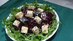 Очень вкусный салат -,,Свекла с Фетой и кунжутом,,