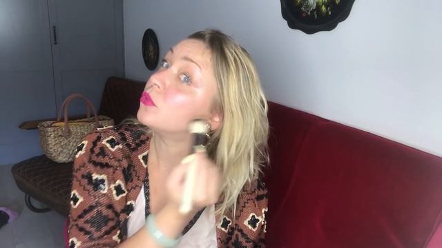 Лучший тональный крем от Chantecaille! Праймер с прессованным шелком Tatcha смотреть онлайн