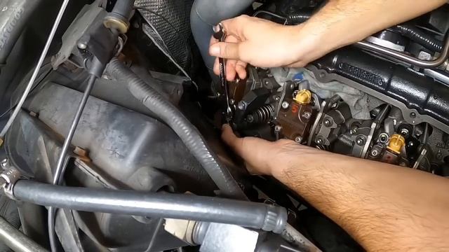 OBS 7.3 gets BEEHIVE valve springs! смотреть онлайн