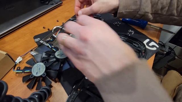 Asus GTX 980ti Strix GPU - Fan replacement and GPU thermal paste change смотреть онлайн