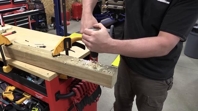 What To Expect From The DEWALT ATOMIC Series 20 -Volt Drill & Impact Driver смотреть онлайн