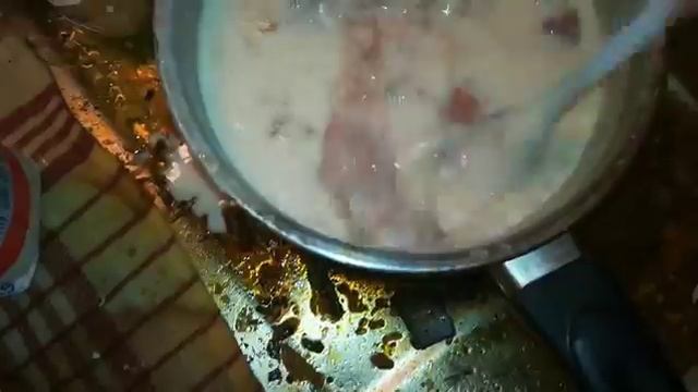 18-25] [2S] JE PRÉPARE ET DÉGUSTE LA BOUILLIE QUI NOURRIT смотреть онлайн