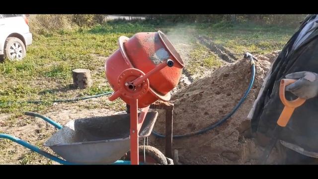 Постройка сарая часть 4. Ставим столбики. смотреть онлайн