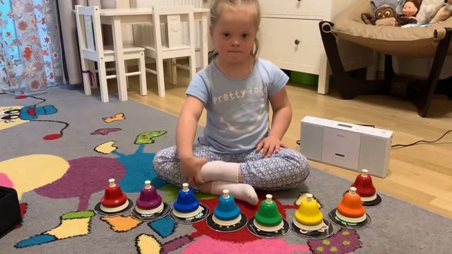 Музыкальные занятия для детей с синдромом Дауна. Раннее развитие . смотреть онлайн