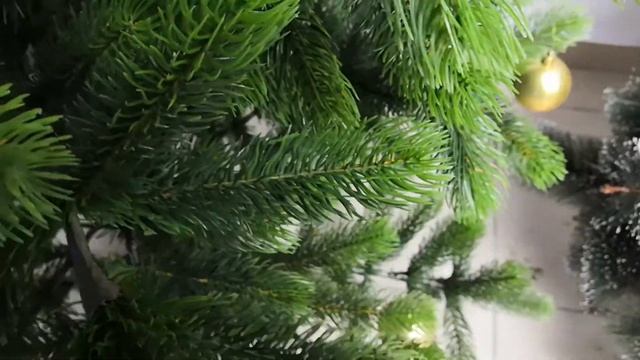 Искусственная елочка с литыми иголками, полностью литая смотреть онлайн