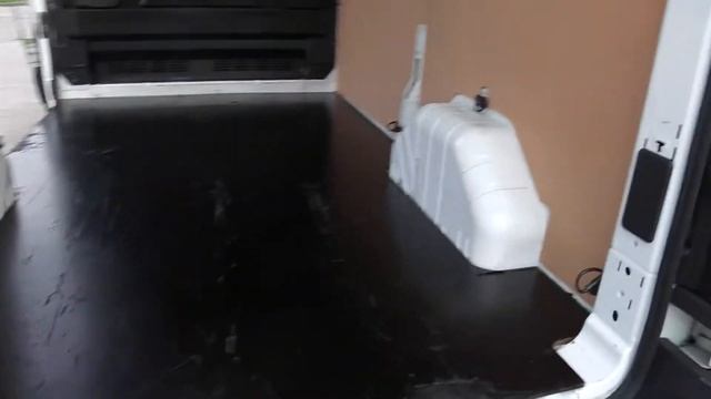 GATEFORD MOTOR COMPANY 2016 /66 FORD TRANSIT L2H2 MWB MEDIUM ROOF 1 OWNER смотреть онлайн