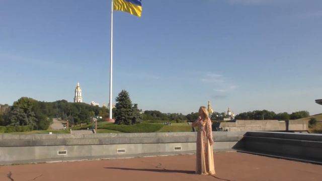 "Моя свята, квітуча Україна" слова та музика В.Хоменко смотреть онлайн