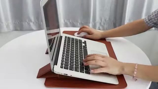 Defend Laptop Leather Stand Cover Portable for 13.3-15.4 Notebook смотреть онлайн