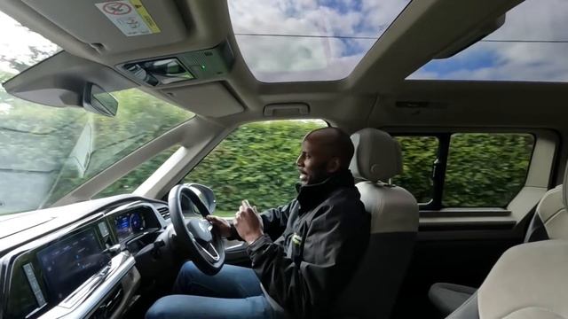 Volkswagen Multivan Style e Hybrid quick drive. смотреть онлайн