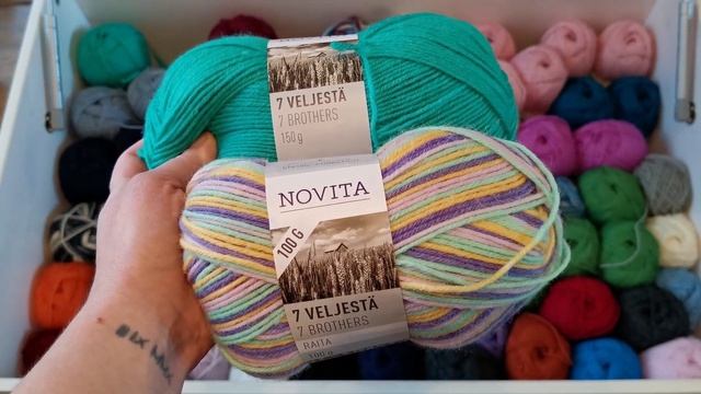 ВСТУПАЮ в #носочный_марафон | ЗАПАСЫ НОСОЧНОЙ ПРЯЖИ | из чего буду вязать НОСКИ смотреть онлайн