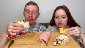 МУКБАНГ ЦВЕТНАЯ ШАУРМА С КУРИЦЕЙ СВОИМИ РУКАМИ ответы на вопросы MUKBANG COLORED SHAWARMA